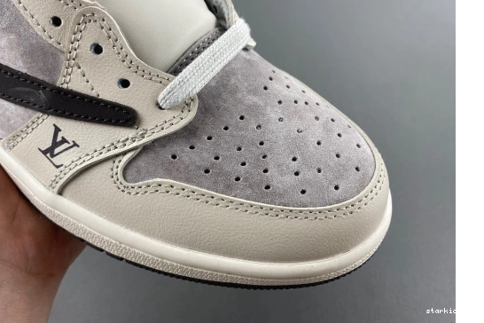  LOW TRAVIS SP  SCOTT LX1988-100 LX1988-100 1 RETRO JORDAN OG 0813